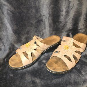 Clark's Tan Leather Sandal Slides Size 9.5W